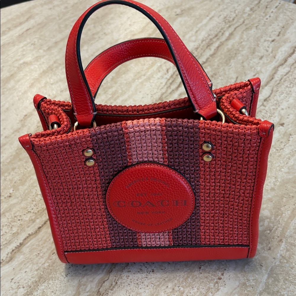 Coach Dempsey Straw Miami Tote 22 Crossbody in Red
